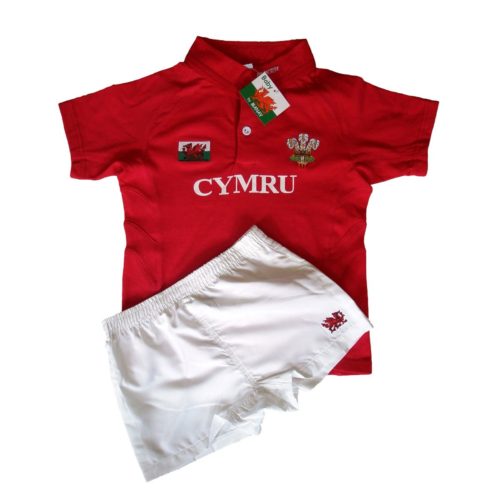 1 years to 5 years child rugby kit tshirt and shorts Pwyth Pistyll