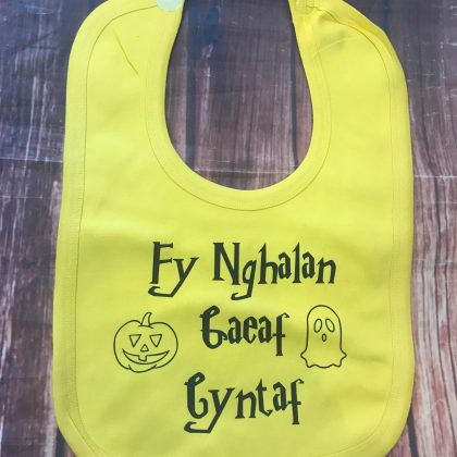 Welsh halloween bib