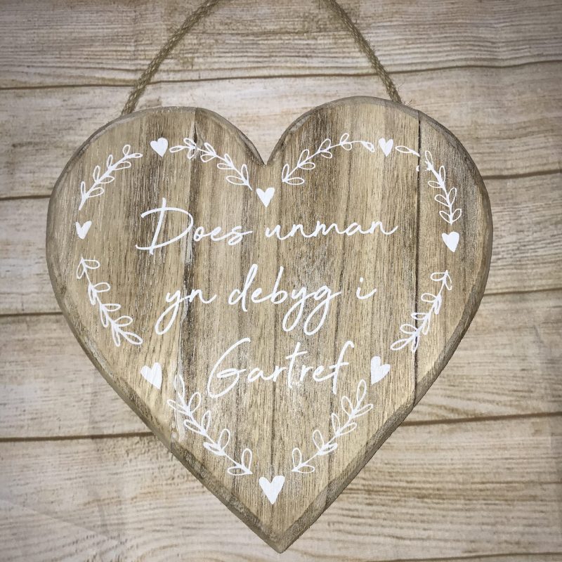 Welsh there’s no place like home hanging heart